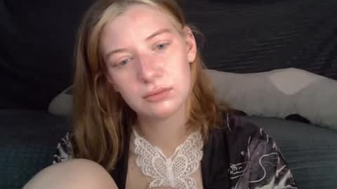 Lily online show from May 11, 8:05 am
