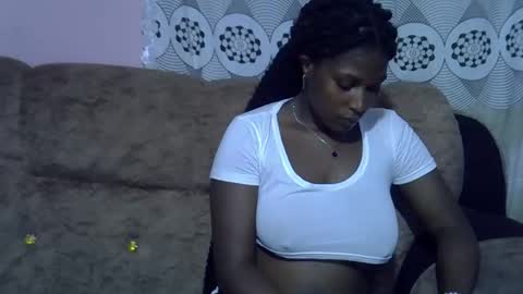 pretty online show from February 28, 6:18 pm