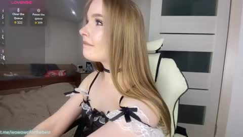 Lili online show from June 18, 7:32 am