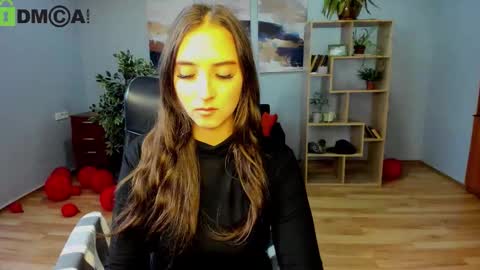 Effy Royse online show from March 6, 12:55 pm