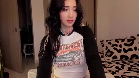   EileenFord    online show from October 10, 9:41 pm