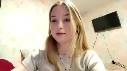 MIa online show from March 17, 12:20 pm