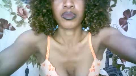 elenah013 online show from December 23, 7:34 am