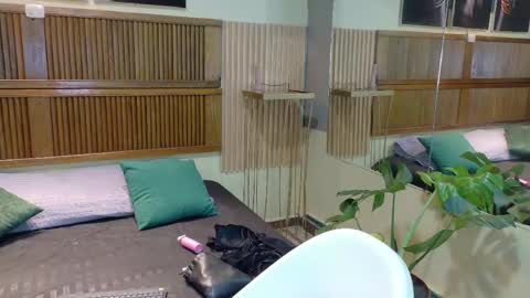 eli666uwu online show from April 25, 12:08 pm