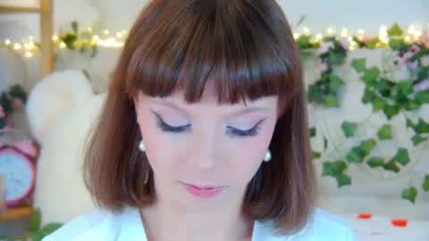 ElisabethDavis online show from April 13, 6:09 pm