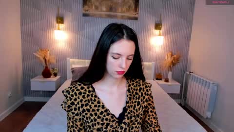 Elise online show from March 21, 8:19 am