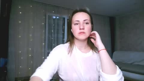 Elizabeth online show from February 6, 6:55 pm