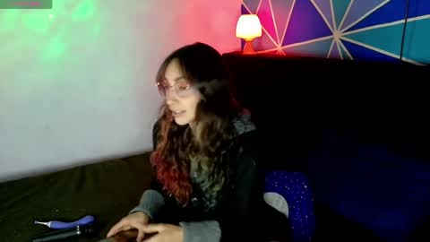 elizabeht_911 online show from April 14, 9:37 pm