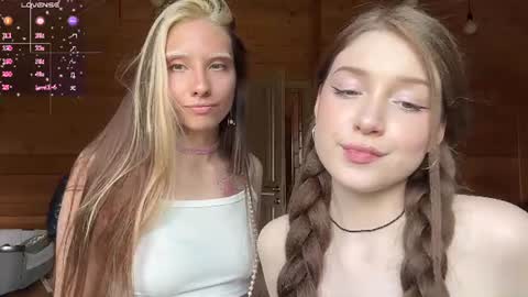 elizabethh_brown online show from June 29, 10:15 am