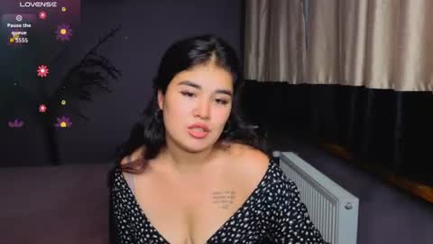 Elizabeth online show from June 12, 6:27 pm