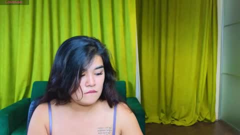 Elizabeth online show from May 31, 6:09 pm