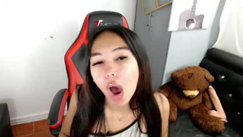 ella_walkerxxx online show from July 5, 3:35 am