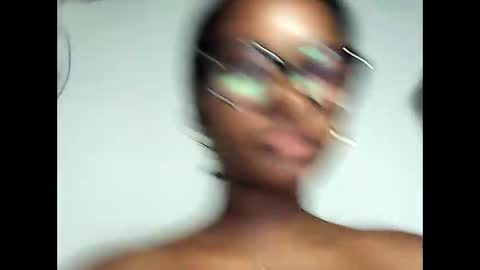 ellah245 online show from March 24, 9:31 pm