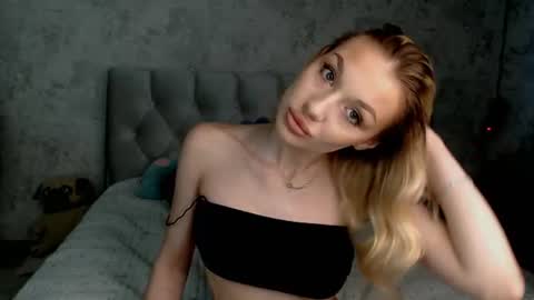 ellamilla online show from July 15, 1:05 pm