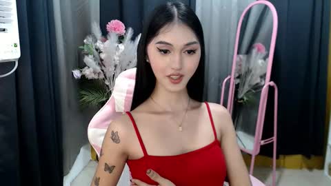 ELLA online show from April 8, 5:04 pm