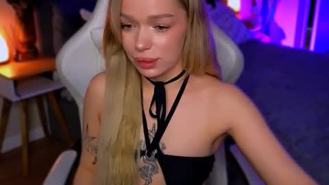 Ella online show from March 15, 7:32 am