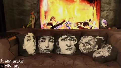 elly_ary online show from March 15, 9:17 pm