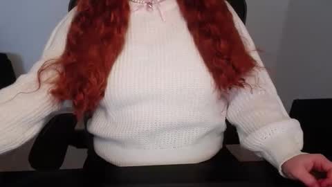 Elly online show from April 14, 4:51 pm