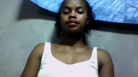 elodie228680 online show from May 27, 3:14 am