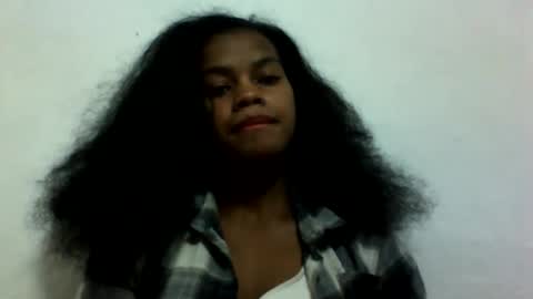 elodie228680 online show from June 10, 3:49 am