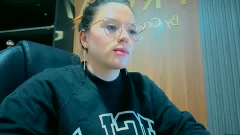 Estefany Martinez Acua INSTAGRAM ema 04oficial online show from February 2, 3:11 pm