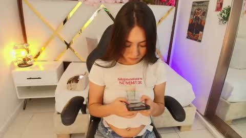 Emily  online show from August 8, 6:54 am