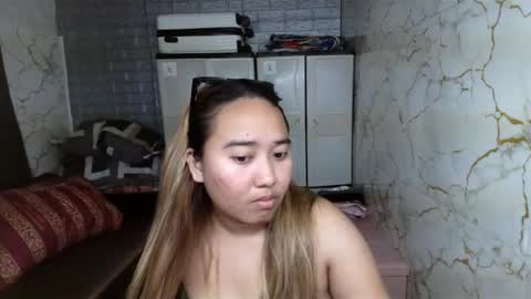 Emely online show from July 8, 12:40 pm