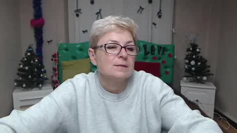 EmiliaGree online show from January 11, 6:24 pm