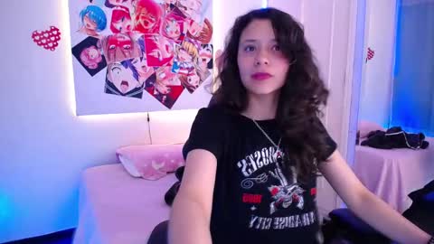 Emili Russo online show from November 5, 8:03 pm