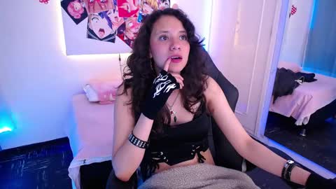 Emili Russo online show from November 20, 8:21 pm