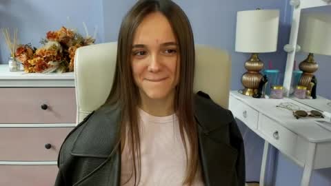 Emilly online show from March 24, 9:03 am