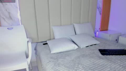 emily_nova_ online show from March 7, 12:34 pm