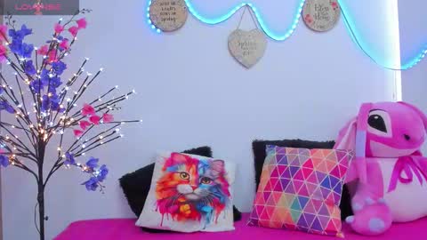 Emily online show from December 22, 3:26 pm