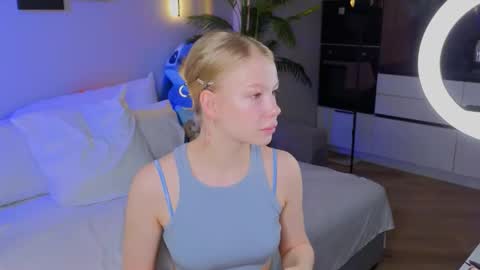 emily shepard online show from May 6, 2:15 am