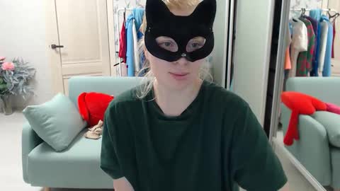 Emily online show from March 12, 7:38 pm