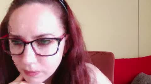 Emily online show from August 6, 3:30 pm