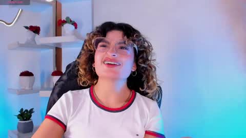 Emilyjonnes  online show from May 31, 4:18 am