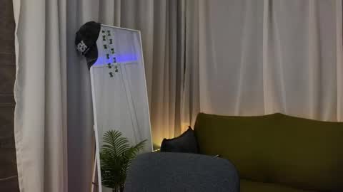 emma_chaser online show from March 3, 7:25 am