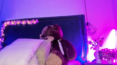 emma_saylor online show from May 27, 1:57 am