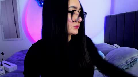 Emma online show from March 4, 1:34 am