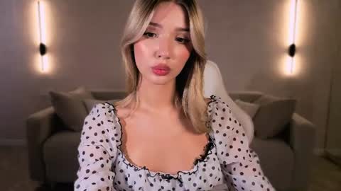 Emma online show from June 21, 8:51 am