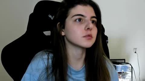 Emma online show from January 14, 2:11 pm