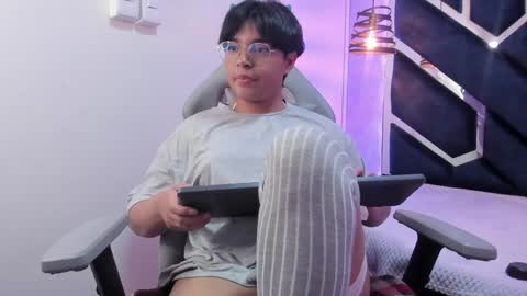 Emma 3 online show from February 4, 6:49 pm