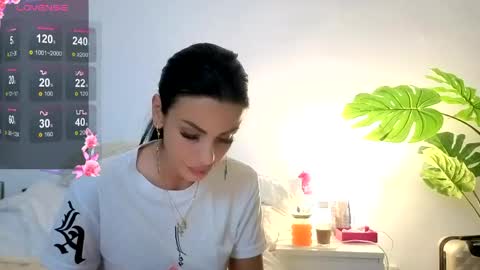 Emma online show from May 28, 8:29 pm