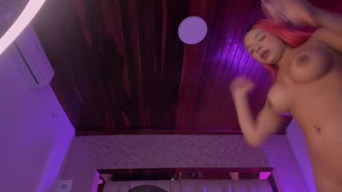    online show from March 28, 11:54 am