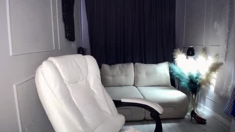 emmmam online show from March 26, 11:56 am