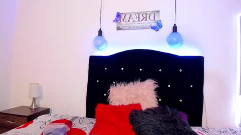 emmy__dreams online show from March 5, 10:38 pm