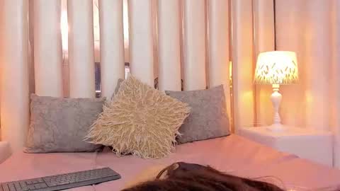 emmy online show from April 5, 7:35 pm