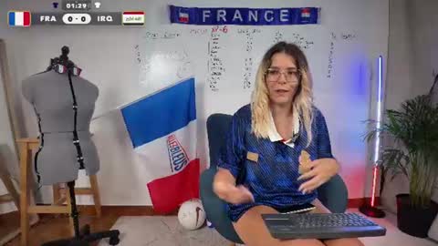 EmyLana online show from June 22, 9:01 pm