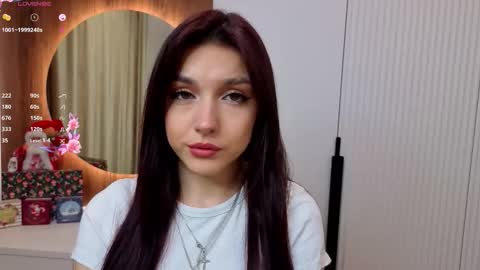 Dina online show from February 1, 1:26 am